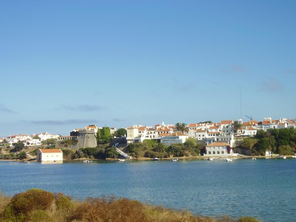 Casa Do Adro Da Igreja Turismo De Habitacao Hotel Vila Nova de Milfontes Bagian luar foto