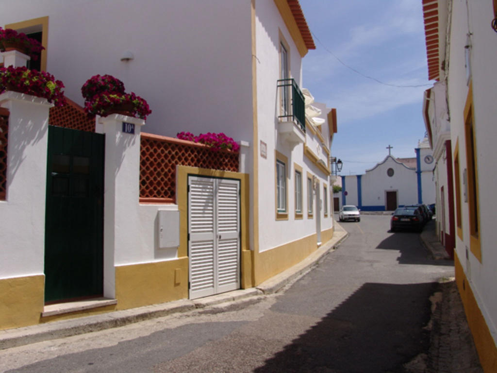 Casa Do Adro Da Igreja Turismo De Habitacao Hotel Vila Nova de Milfontes Bagian luar foto